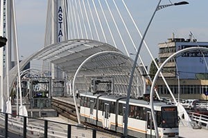Bucuresti Acoperire tunel tramvai cu policarbonat compact PASAJ BASARAB