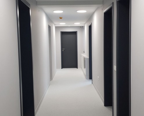 Uși glisante automate pentru clinica Opthmax din Ploiești (3)