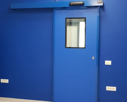 Sistem uși glisante automate pentru clinica Opthmax din Ploiești (1)