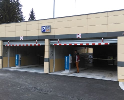 Terminale intrare sau ieșire pentru parcări automate