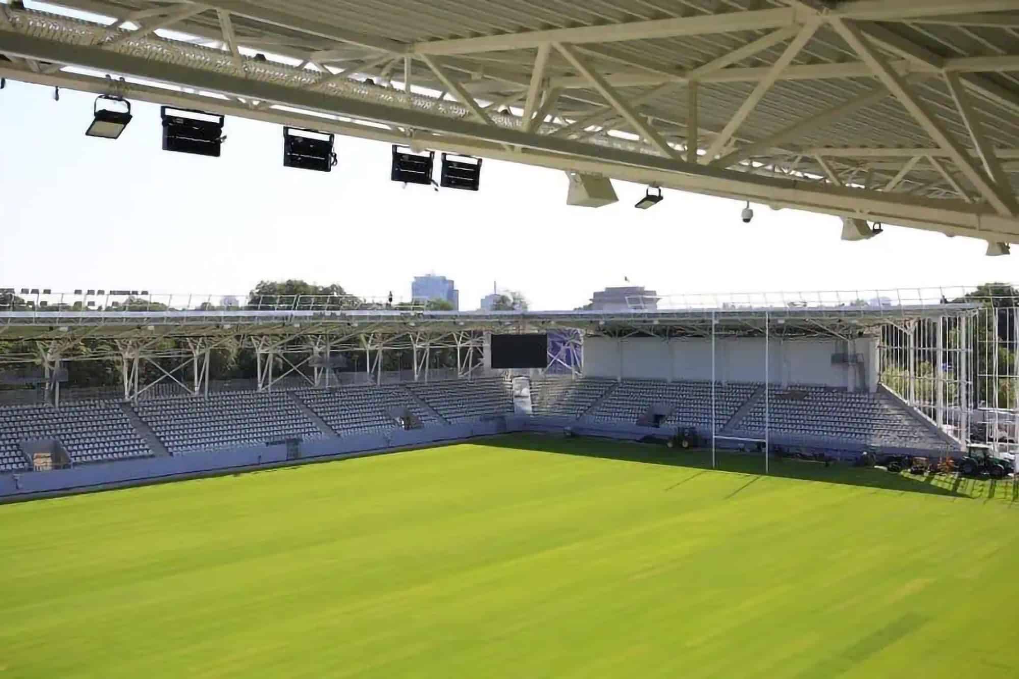 Soluții automate de acces și sistem de parcare Parkomatic de la KADRA pe Stadionul Arcul de Triumf